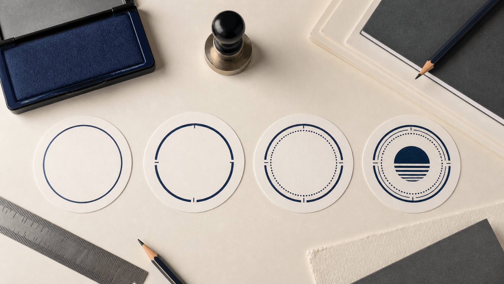How to Make a Round Stamp Online article illustration